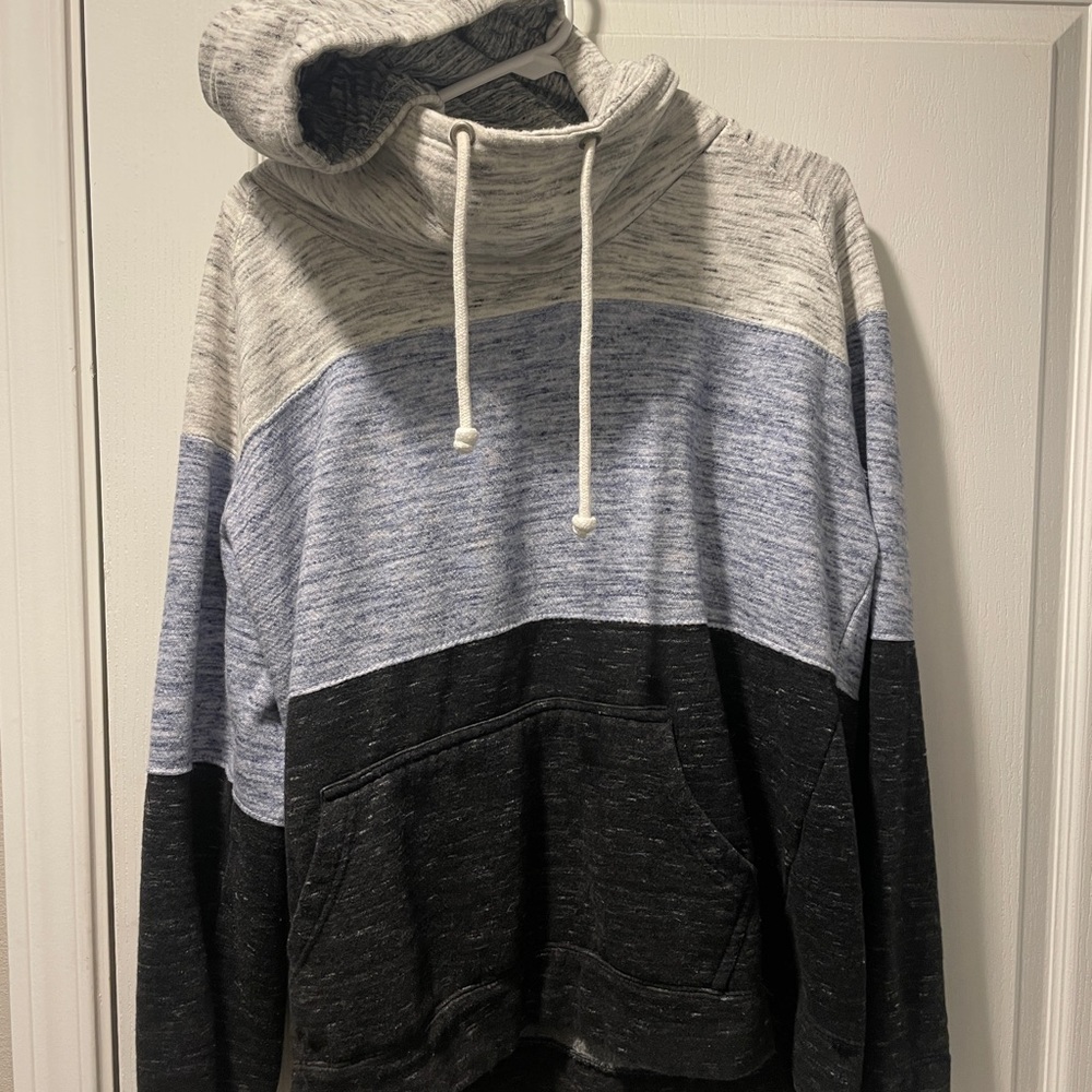 Large sweatshirt. Only wore it a few times. Too big for me.